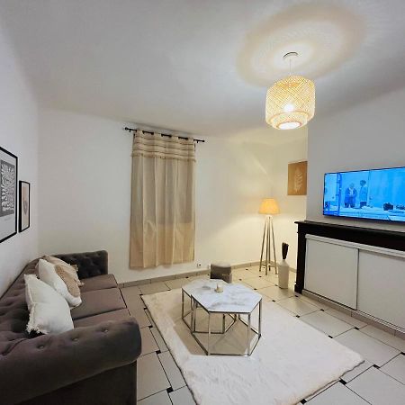 Appartement Ideal Au Coeur D Auxerre Eksteriør bilde